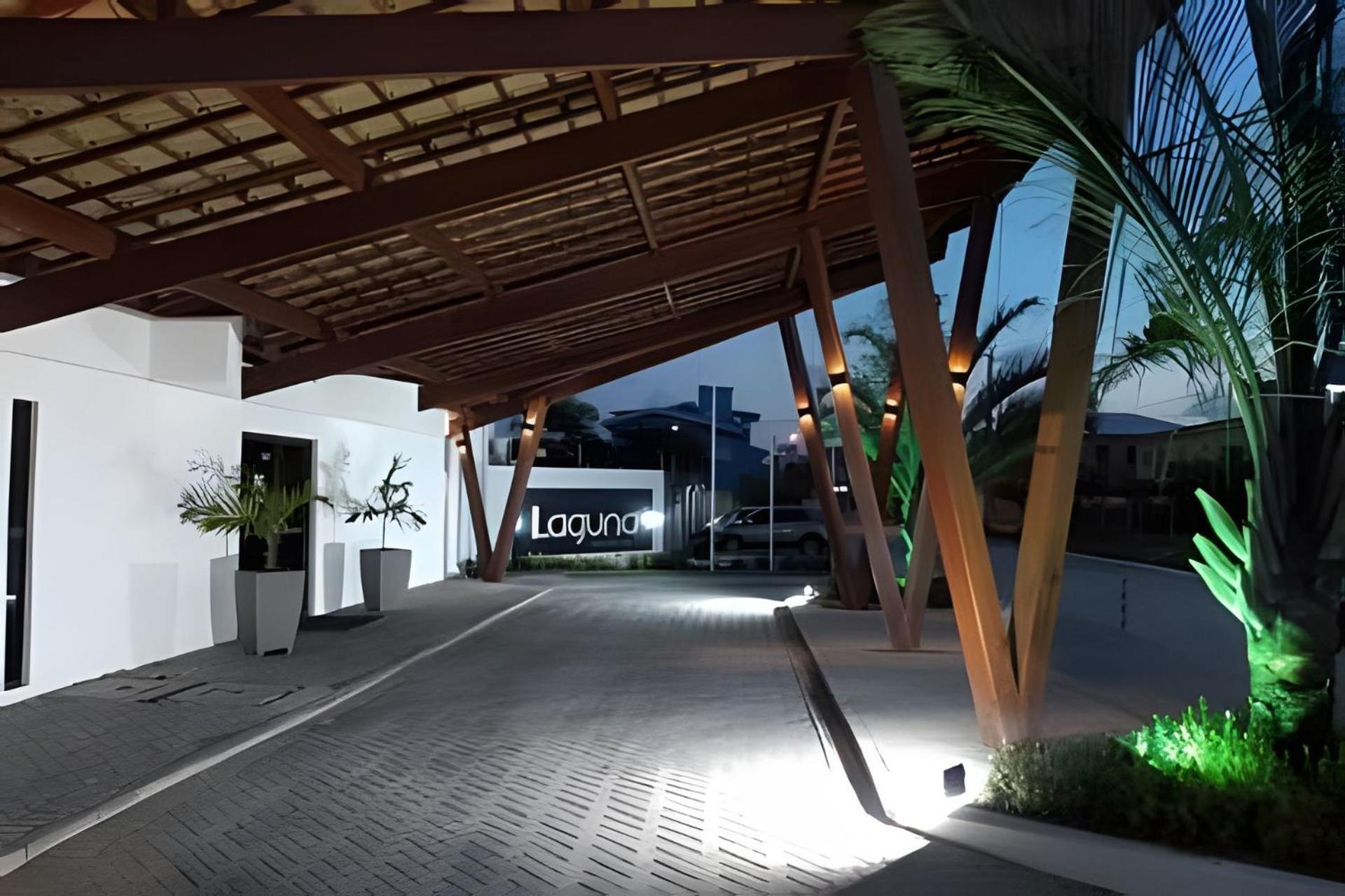 Flats Confortaveis No Laguna Beach ปอร์โต จิ กาลินญาส ภายนอก รูปภาพ