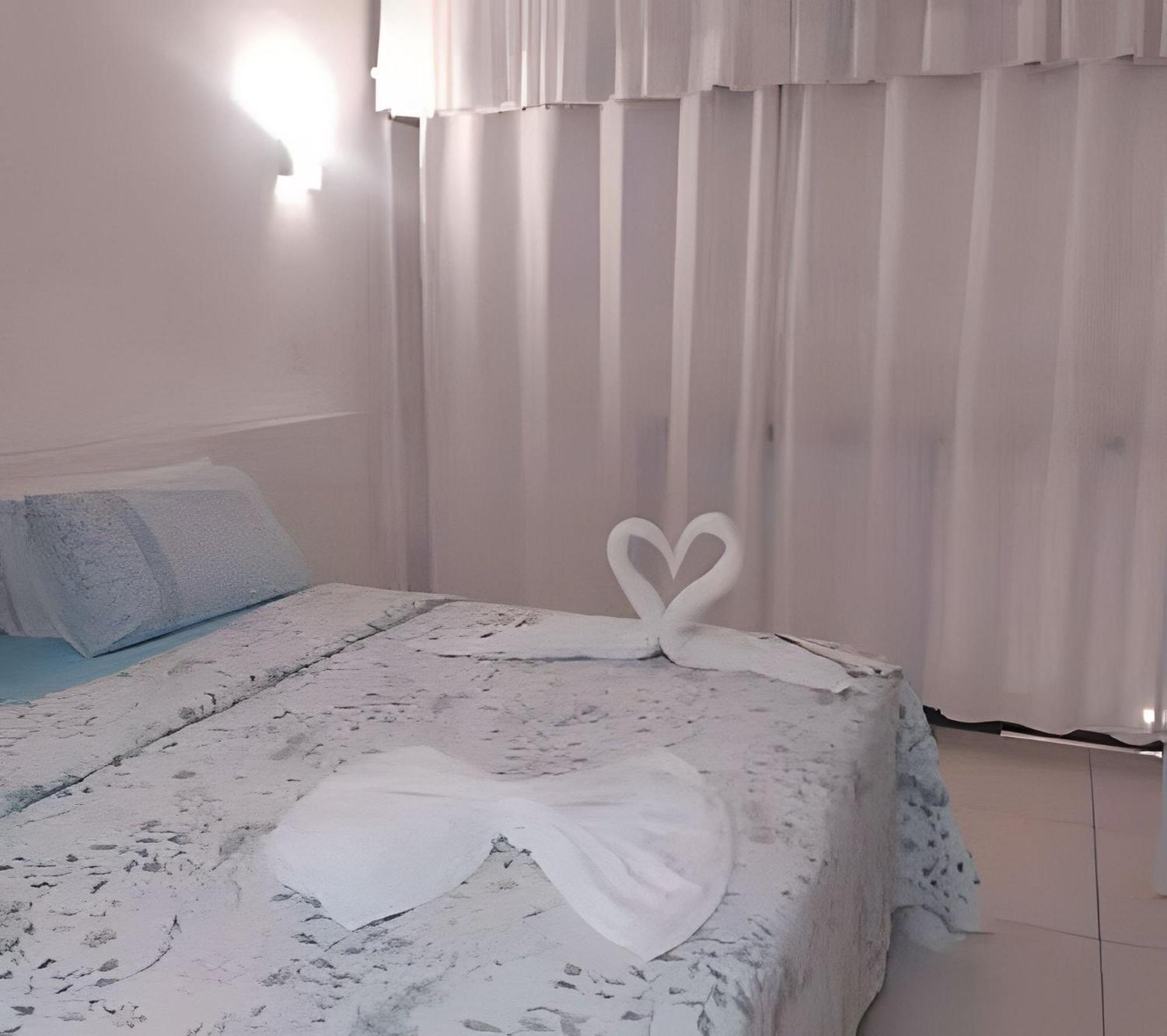 Flats Confortaveis No Laguna Beach ปอร์โต จิ กาลินญาส ภายนอก รูปภาพ